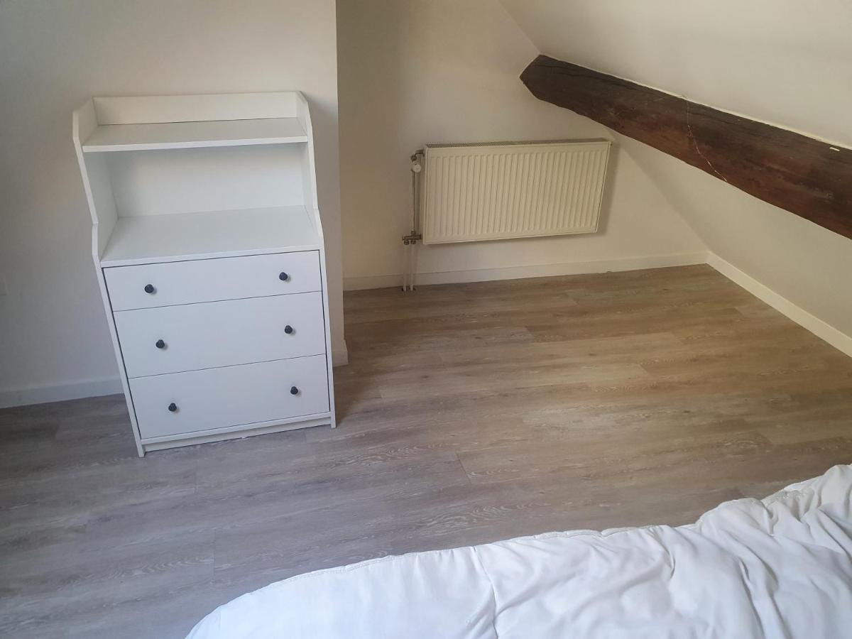 B96 Appart 2 Bedrooms Bruselas Exterior foto